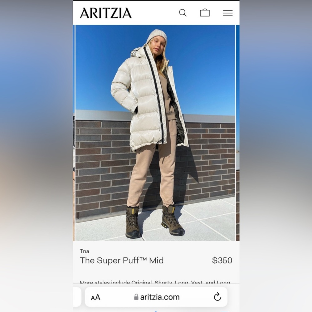 The Super Puff Aritzia Coat! Mid Length. Size Medium.